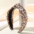 Modisches Haarband mit Leopardenmuster und Knotendesign aus hochwertigem Glanzstoff - Leopardenmuster-Stil / Helles Leopardenmuster