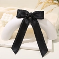 Eleganter schwarzer Satin-Schleifen-Haarclip mit Faltenrand auf weißem Ständer - Schwarz (LH240315-7A)