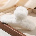 Elegante pinza per capelli in peluche bianco con perle per acconciature invernali - Bianco