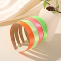Fünfteiliges Set aus Satin-Haarreifen in kräftigen Bonbonfarben wie Orange und Grün - 5-Teiliges Set / Bonbonfarben Satin Stirnbänder