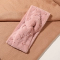 Rosa Stirnband aus Kunstpelz mit Knoten und Perlen für einen süßen Yoga-Stil - Rosa