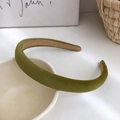 Grasgrüner Samt Stirnband mit rutschfestem Futter im schlichten Retro-Dick-Stil - Samtgrün