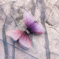 Pinza para el pelo de mariposa en tul violeta de doble capa con strass y degradado - Estilo Texturizado Púrpura (Nuevo Estilo No. 2)