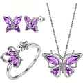 Detailweergave van vlinder sieradenset met paarse edelstenen en verstelbare ring - Paarse Vlinder Collectie