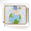 Detalle de dije de astronauta para pulsera italiana 9mm con tierra de esmalte azul y estrellas - Astronauta de la Tierra (4147)
