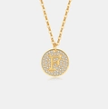 Detailopname van de S925 zilveren gouden hanger met letter F en ingelegde zirkoon - 925 zilver / 18K Goud (Letter F)