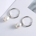 Elegant S925 sterling silver hoop earrings with white baroque freshwater pearl drops - 925 Silver / Silver
