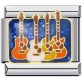 Détail macro du maillon de bracelet italien avec motifs de guitares en émail coloré - Style Équipe de Guitares (2452)