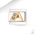 Detail van Italiaanse charm met gouden letter A en blauwe zirkoon in roestvrij staal - Blauw Zirkoon Letter A (3464)