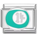 Détail macro du charm modulaire italien en acier inoxydable avec le numéro 14 - US 14