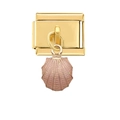 Vue macro détaillée d'un charm italien doré avec un pendentif coquillage rose scintillant - Maillon Filet de Coquillage Rose Dore (3715)