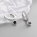 Elegantes pendientes de aro de plata S925 con circonitas negras y cristales micro pavé - Chapado en Platino (Zirconia Negra)