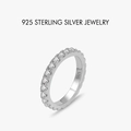 Elegante anello eternity in argento sterling S925 con un cerchio completo di zirconi cubici - Platino (Zircone Bianco)