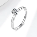Classic silver S925 sterling silver ring featuring a sparkling four-prong moissanite - US Size 5 / 0.5 Carat Moissanite