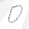 Polished S925 sterling silver V-shape chevron ring with pavé-set round cubic zirconia - US Size 5 / D Color Moissanite (White Gold Color)