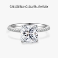 Anello in argento sterling S925 con un grande zircone quadrato taglio princess e fiori di ghiaccio - US 5 / Stile Principessa (PNJ049) / Platino