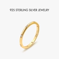 Schlanker S925 Sterlingsilber Ring vergoldet mit mikrogefassten weißen Zirkonia - US Größe 5 / 18K Goldfarbe Punktiertes Zirkonia Dünnes Band (PNJ027)