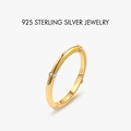 Minimalistischer S925 Sterlingsilber vergoldeter Ring mit kleinen Zirkonia - US Größe 5
