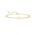 Detail van 14K gouden alfabet A-hanger met verstelbare ketting en karabijnsluiting - Letter A