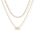 Λεπτομέρεια από επιχρυσωμένο μενταγιόν με τον αγγλικό αριθμό 555 και διπλές αλυσίδες - Αριθμός 555 / Χρυσό