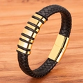Geflochtenes Herrenarmband aus schwarzem Leder mit goldenen Ringen und Magnetverschluss - 19cm / Gold