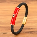 Herren Armband aus schwarzem geflochtenem Leder mit rotem Evil Eye Anhänger und Gold - 19cm / Rot