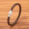 Dunkelbraunes geflochtenes Lederarmband mit Magnetverschluss und matter Silberperle - Braunes Leder Stahlschnalle / 19cm