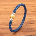 Geflochtenes Herrenarmband aus dunkelblauem Leder mit Goldperle und Magnetverschluss - Blaues Leder Goldene Schnalle / 19cm