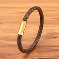 Handgeflochtenes braunes Lederarmband mit mattgoldenem Magnetverschluss aus Edelstahl - 19cm / Braunes Leder Goldene Schnalle
