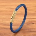 Herenarmband van koningsblauw gevlochten leer met een gouden roestvrijstalen sluiting - Gouden Gesp Blauw Leer