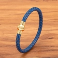 Bracciale da uomo in pelle intrecciata blu con fibbia magnetica in metallo dorato incisa - Blu Fibbia Dorata