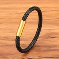 Minimalistisches schwarzes geflochtenes Lederarmband für Herren mit goldener Schließe - 17cm / Gold 4mm