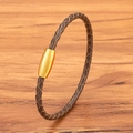 Minimalistisches braunes geflochtenes Lederarmband mit goldenem Edelstahl-Magnetverschluss - 4mm / Brauner Riemen Goldene Schnalle / 17cm