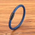 Bracciale in pelle intrecciata blu navy 6mm da uomo con chiusura magnetica in acciaio nero - Blu con fibbia nera