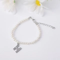 Elegant pearl bead bracelet featuring a zircon-studded letter H charm with lobster clasp - Letter H / Silver