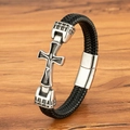 Klassisches Totem Kreuz Herrenarmband aus schwarzem Leder und Edelstahl auf Holzoberfläche - 19cm / Stahlfarben