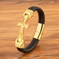 Herren Lederarmband mit goldenem Kreuz Jesus Relief und Magnetverschluss in Kaffeebraun - 19cm / Gold-M962