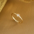 Funkelnder S925 Silber Rosenring mit Moissanit Stein in goldenem Vintage Blumendesign - US 5 / Gold