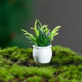 Miniatuur poppenhuis plant met paarse bladeren in een witte keramische pot - Paarse Stijl (3)