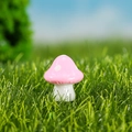 Miniatuur roze hars paddenstoel met witte stippen voor sprookjestuinen en decoratie - Roze