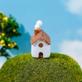 Miniatura de casa blanca de resina con techo marrón para decoración de paisajes - Estilo C