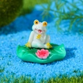 Miniatura de rana blanca sentada en hoja de loto con decoración de flor rosa - Estilo A