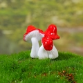 Miniature red and white resin mushroom figurine for garden landscaping and moss decor - Large and Small Mushrooms (I Style)