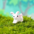 Miniatuur wit konijn beeldje van hars voor mos microlandschap decoratie - Roze