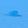 Blue resin ocean-themed bean-shaped stone for aquarium micro-landscape decoration - Blue Bean-Shaped Matte Stone (Style U)