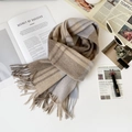 Bufanda de cuadros azul y beige 100% lana australiana con flecos para otoño e invierno - 180*32cm / Cuadros Gris Humo