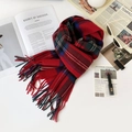 Bufanda clásica de cuadros rojos en 100% lana australiana con flecos para el invierno - 180*32cm / Cuadros Rojos y Azules