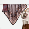 Vintage μεταξωτό τετράγωνο μαντήλι με σχέδια paisley και μπλε γεωμετρικά μοτίβα - Σατινέ Όνειρο