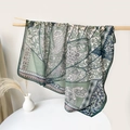 Sciarpa in seta stile etnico con motivi di gufo e fiori in verde salvia e beige - 110*110CM / Paisley Elegante Verde