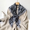 Long scarf with black and white geometric patterns hanging on a beige trench coat - 105*105cm / Vintage Plaid